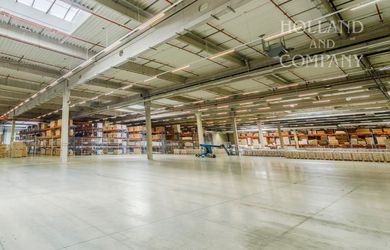 Skladová plocha Trenčín - 7.621,50  m2